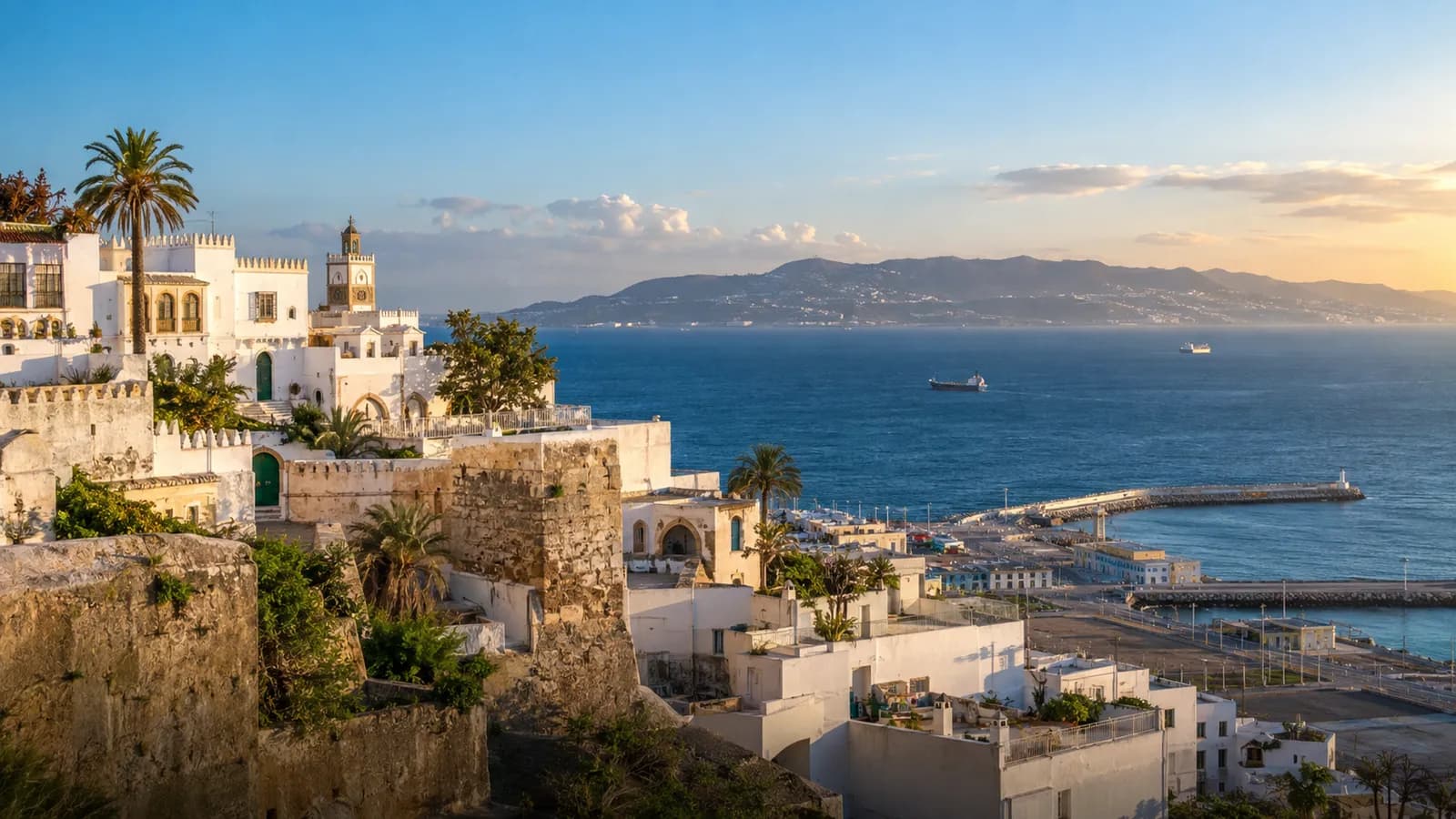 Vue de Tanger, Maroc